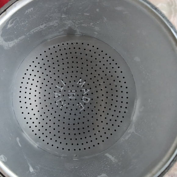 Bialetti Stovetop Espresso Maker 18 cup - Picture 5 of 9